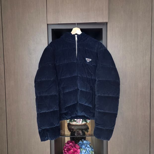 [50] 프라다 코듀로이 패딩 네이비(SGC072)
