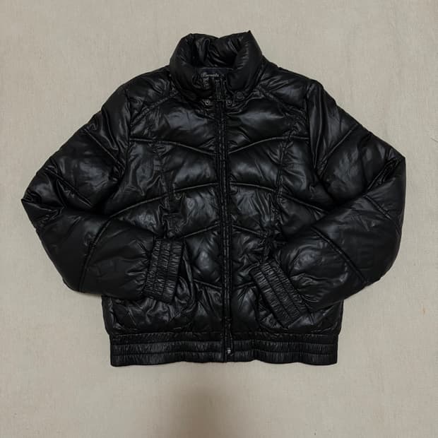 블랙 유광 글로시 패딩