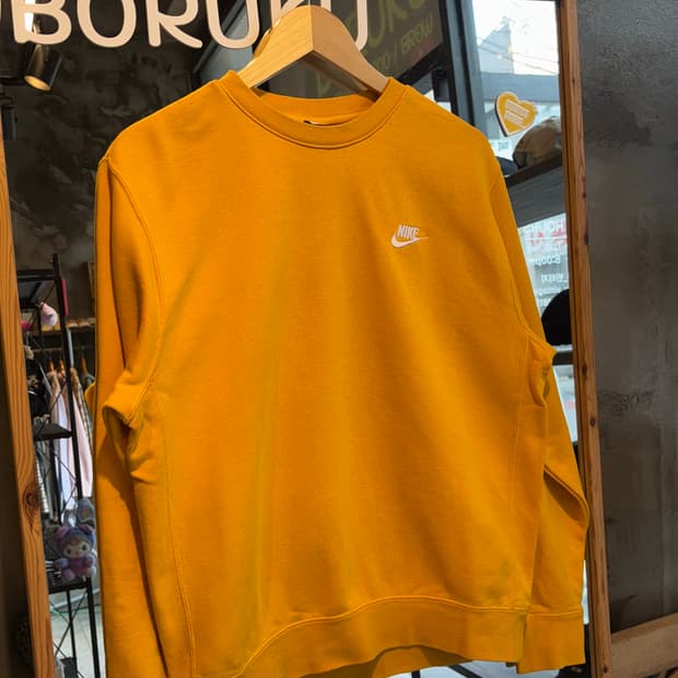 나이키 머스타드 맨투맨 M