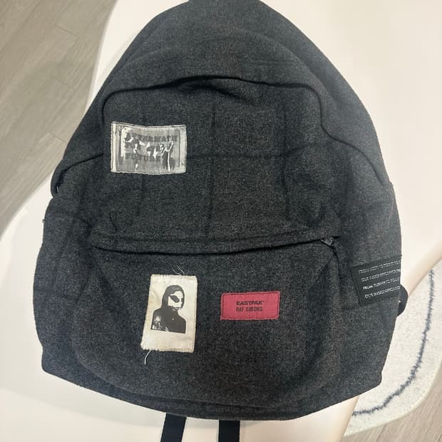 라프시몬스 이스트팩 08fw 패치 백팩