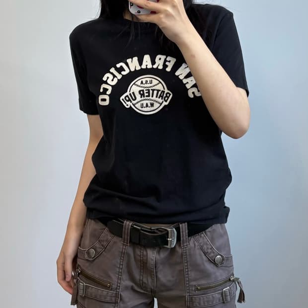 후아유 반팔 티셔츠