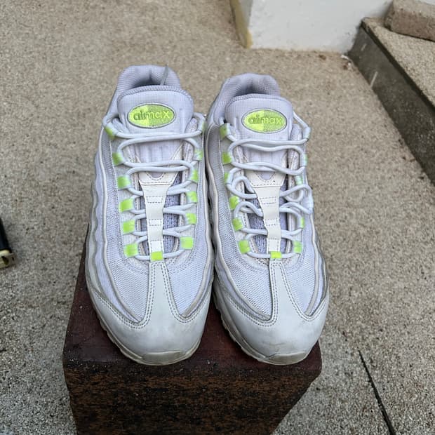 나이키  에어맥스 95   빈티지  화이트- 네온  2