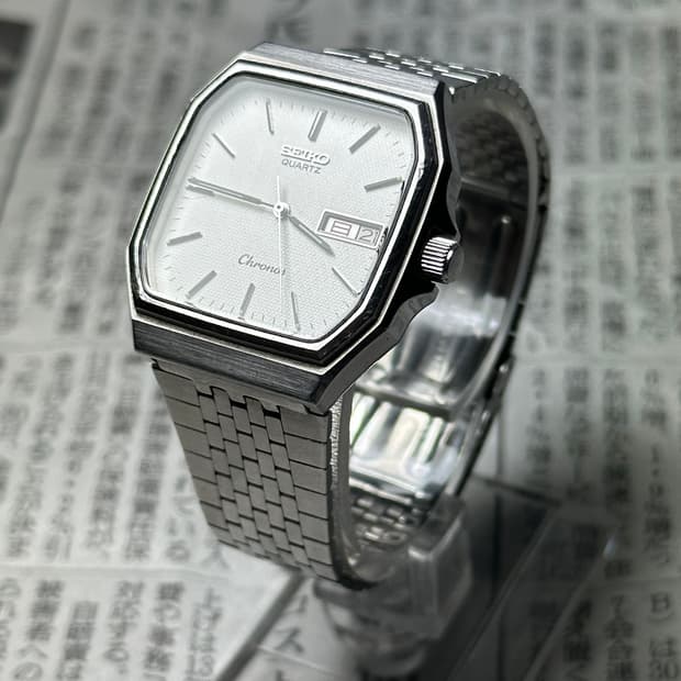 SEIKO quartz chronos