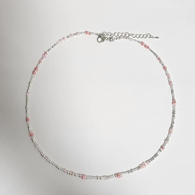 남녀공용 핑크,실버 비즈 목걸이