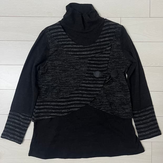 토글 레이어드 검정 긴팔 니트 모리걸