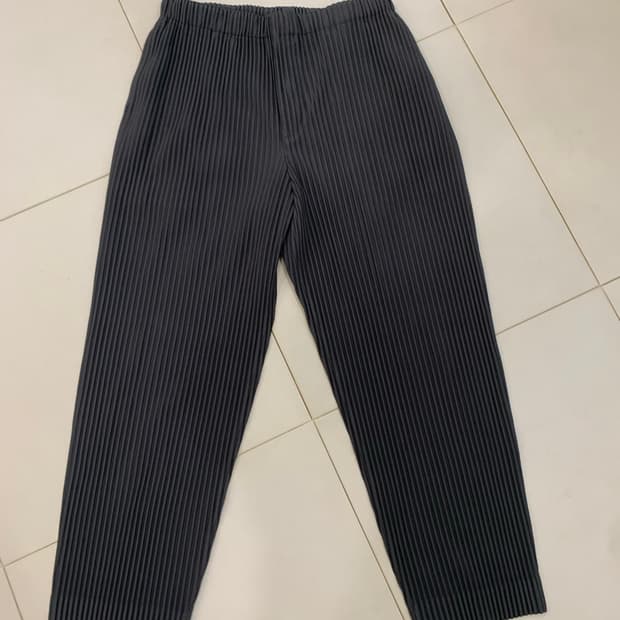 옴므플리세 국내 매장판 팬츠 3 차콜그레이 루즈 스트레이트핏