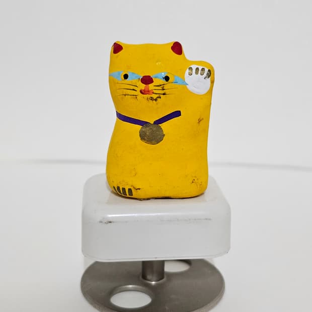 오타루 오르골박물관에서 구입 "복들어오는 노랑고양이"