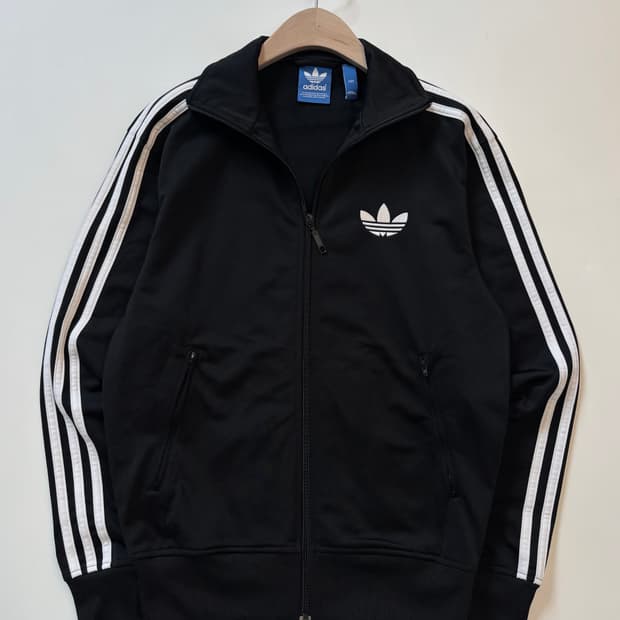 Adidas 아디다스 블랙컬러 슈퍼스타 트랙탑 