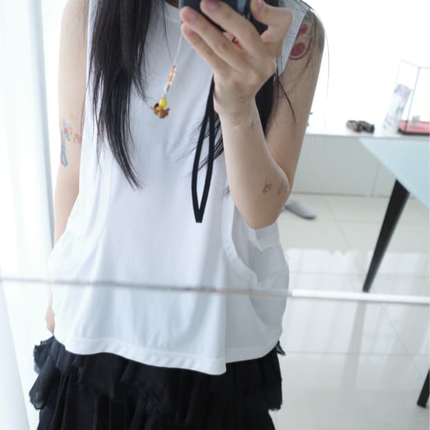2022 ss Panel sleeveless 