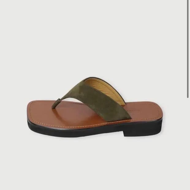 Ethos 에토스 카키 스웨이드 플리플랍