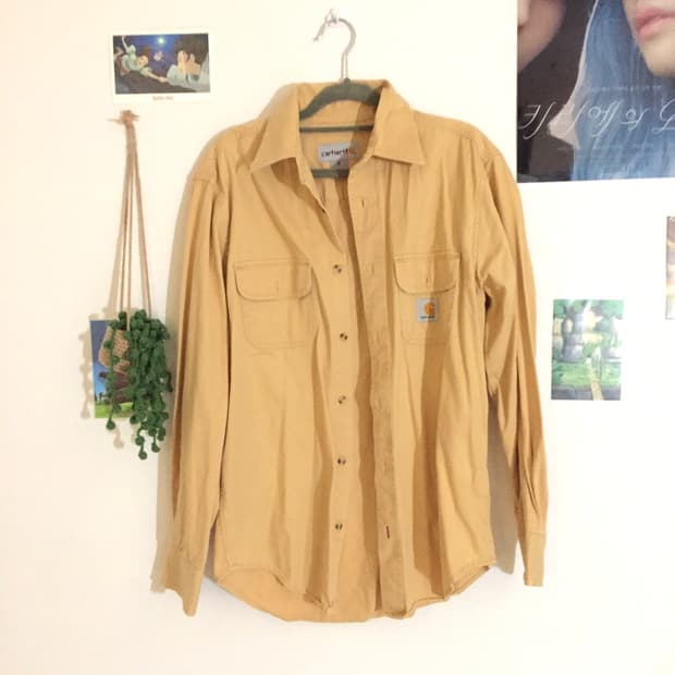 노란색 칼하트 셔츠