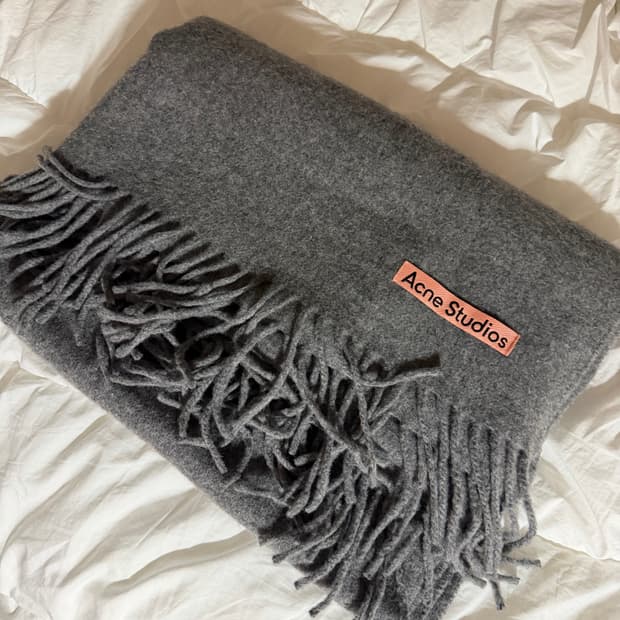 아크네 스튜디오 머플러 멜란지 그레이