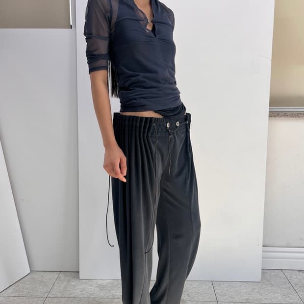 울리카상투스 CURTAIN JOGGER PANT 블랙