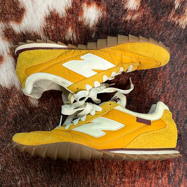 뉴발란스 X 도널드 글로버 RC30 골든 아워 280