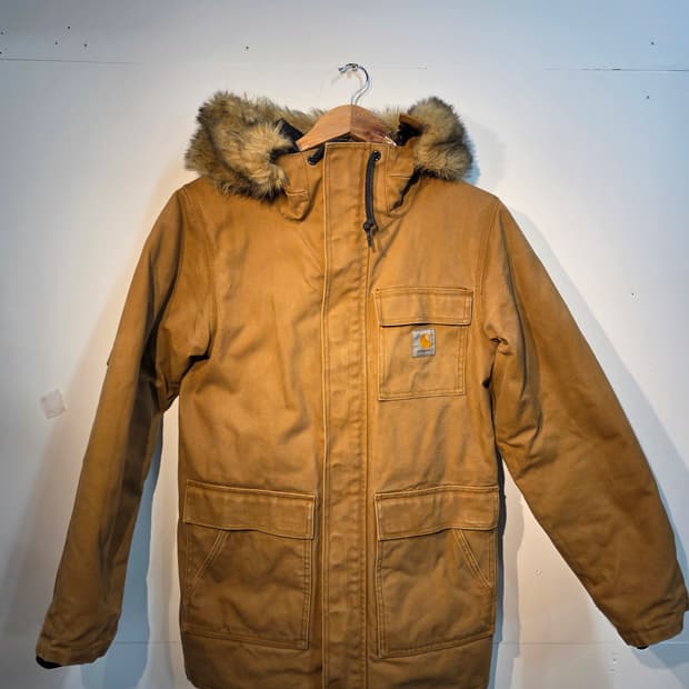 칼하트 시베리안 파카xs 사이즈 판매 합니다