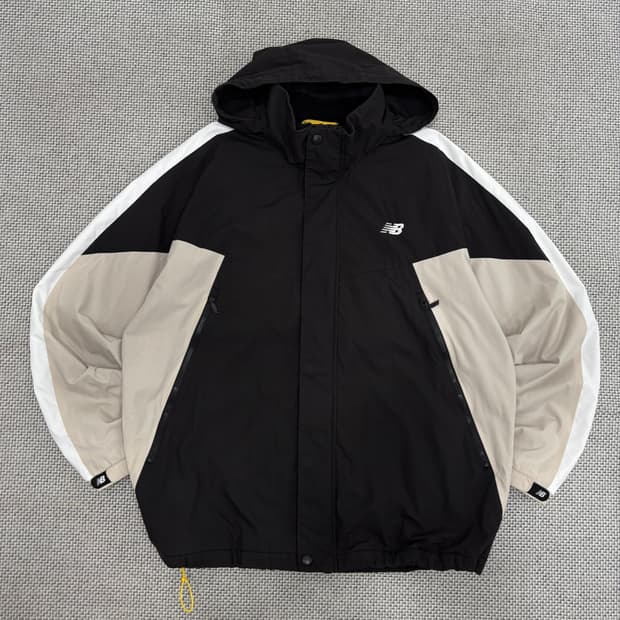  New Balance 후드 바람막이