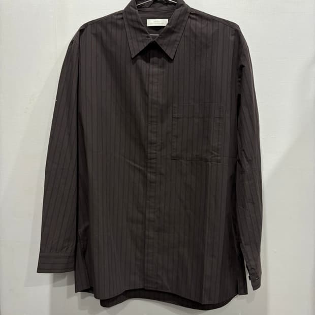 아모멘토 스트라이프 셔츠