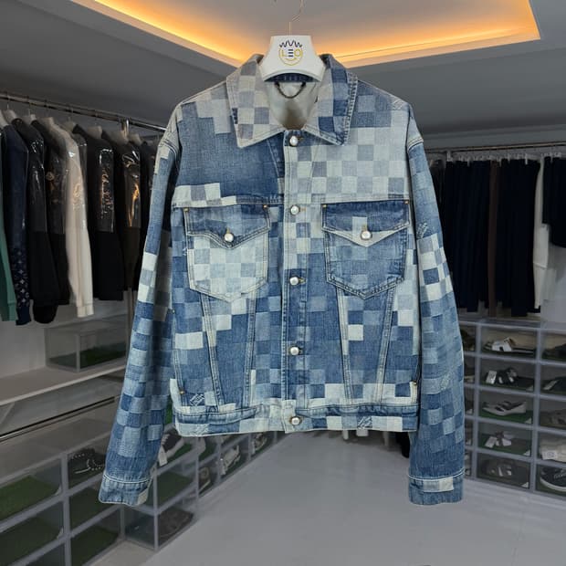 [리오브] 루이비통 X 퍼렐 다미에 클래식 데님 트러커 자켓