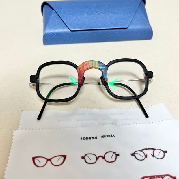 김종필 핸드메이드 안경