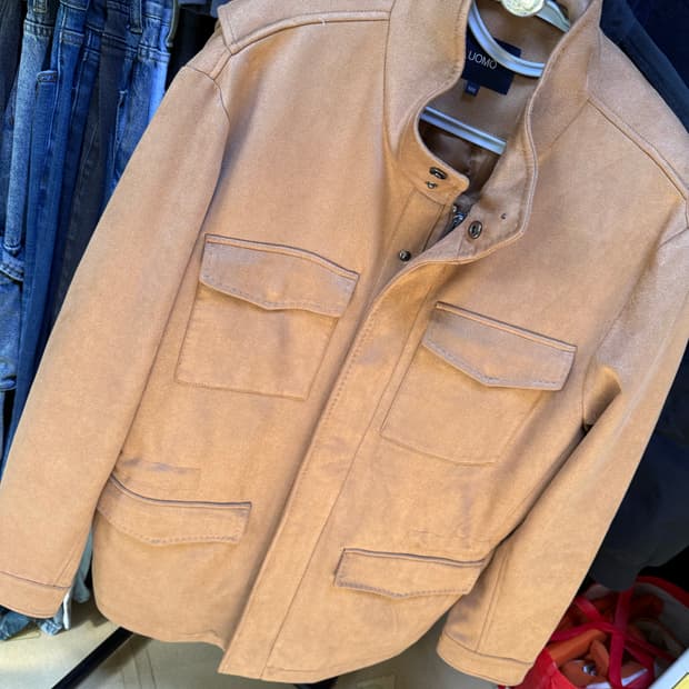 연예인들이 즐겨입는 루오모 스웨이드 자켓 L sss급 판매합니다