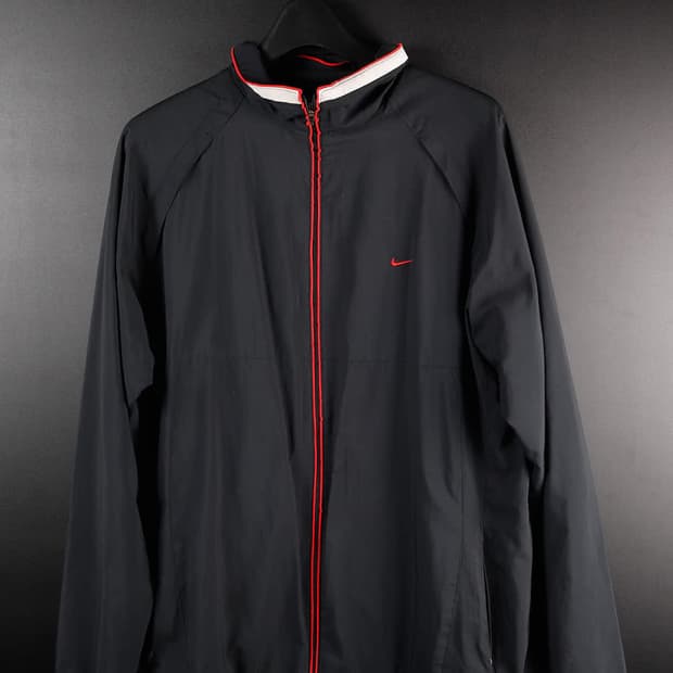 나이키 검빨 드라이핏 바람막이
