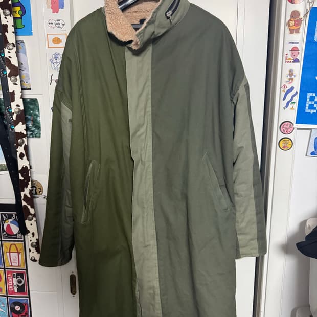 피오갓 카키색  코트