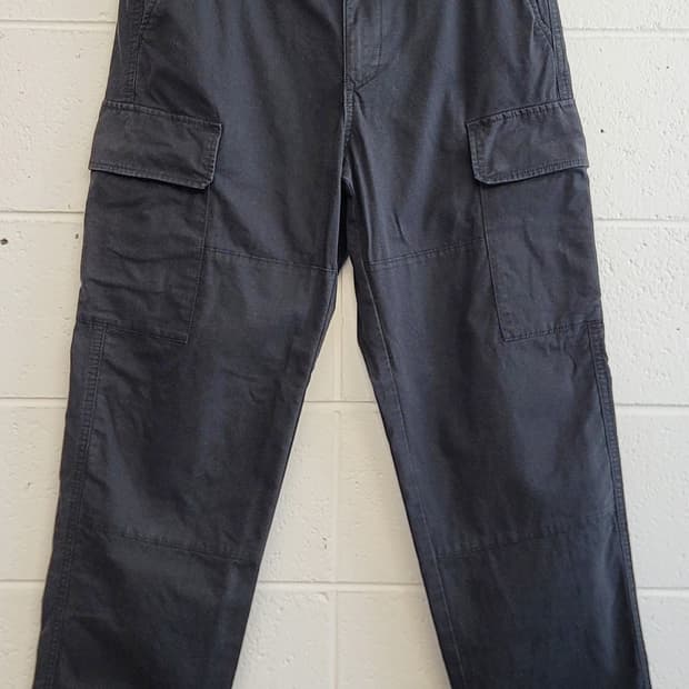 유니클로 코튼 퍼티그 블랙 카고팬츠(면카고팬츠) 판매