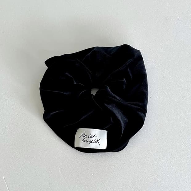 아티스트 컴플렉스 스크런치 머리끈