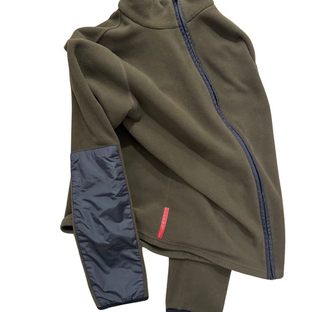 프라다 스포츠 폴라 플리스 풀집 자켓