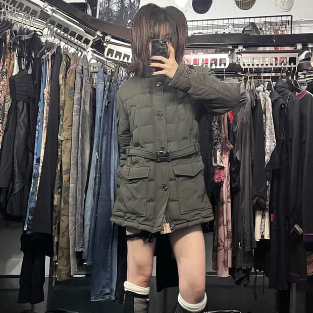 버버리 버클 미디 패딩