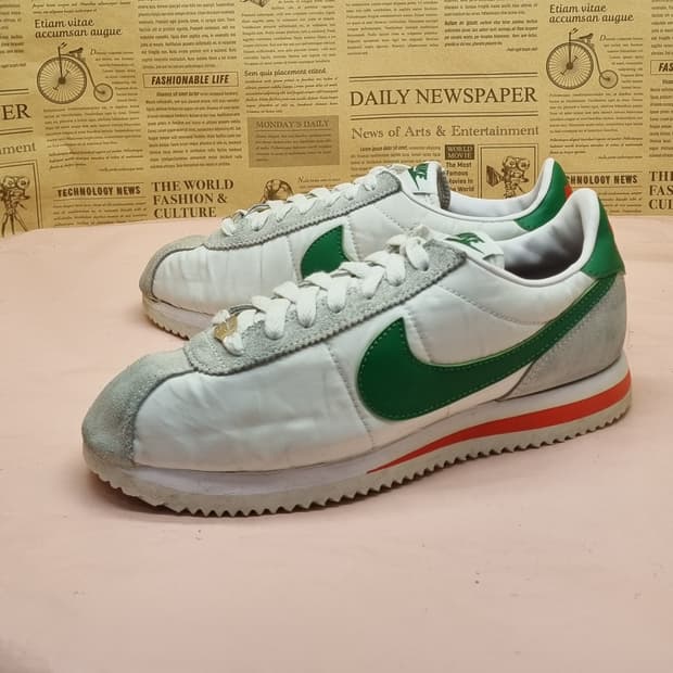 나이키 x기묘한이야기 운동화240