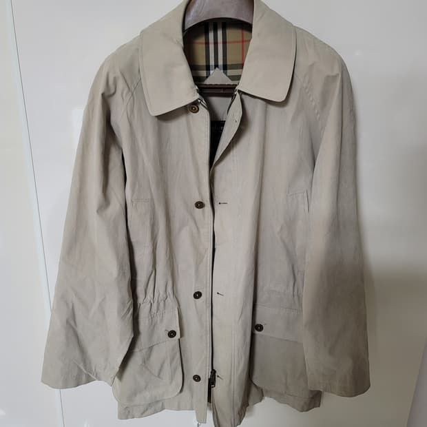 버버리 야상형 코트 M표기 영국사이즈 한국105 상태극상