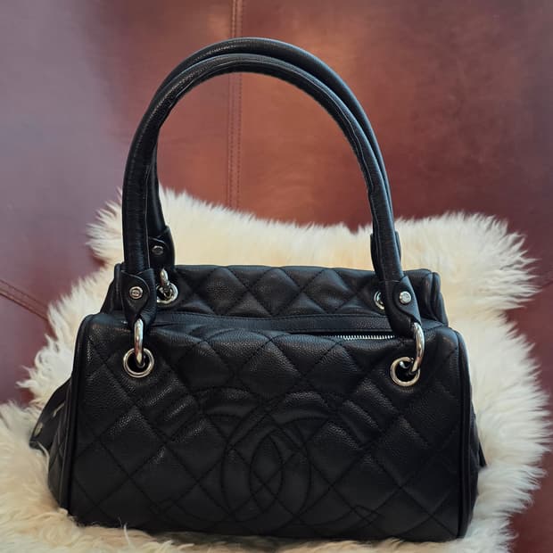 (미사용 새상품) 샤넬 타임리스 CC 캐비어 보스턴백