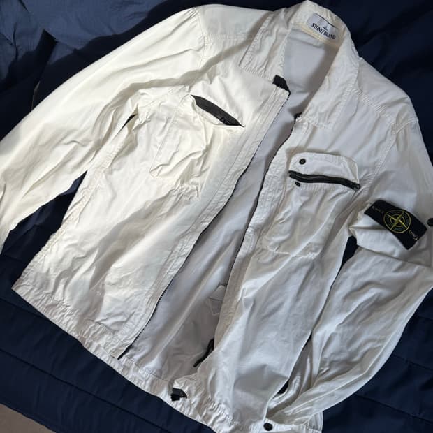 백화점 스톤아일랜드 화이트 자켓 