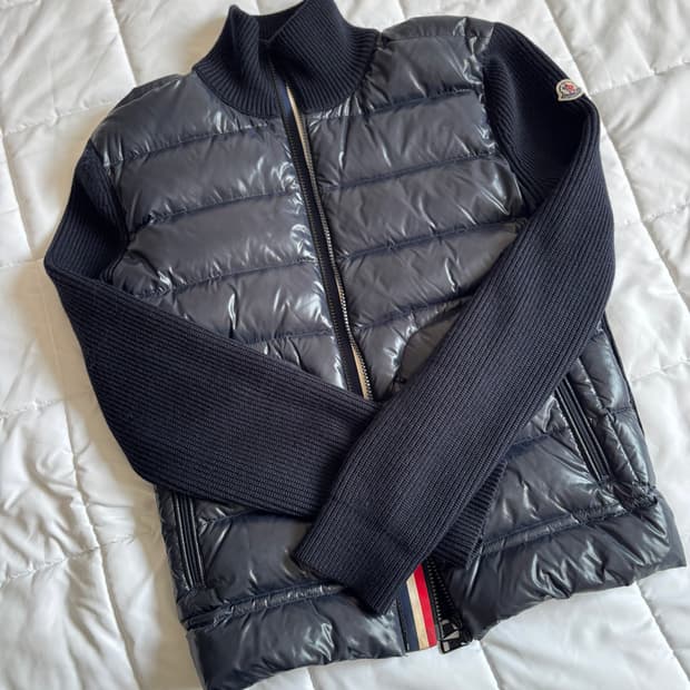 몽클레어 니트패딩