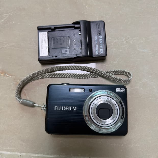 후지필름 파인픽스 j40