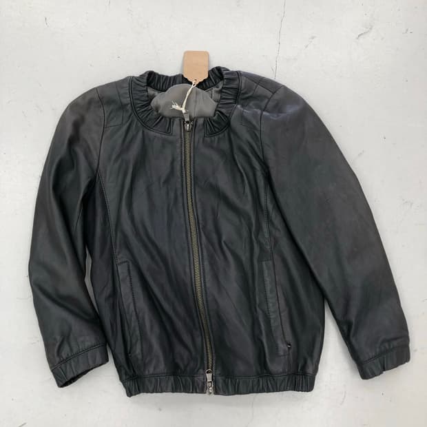 차콜 라운드넥 레더 자켓