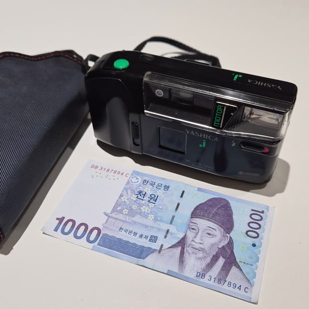 작례O 클래식 감성 야시카 j 모터 교세라 필름카메라 빈티지 필카