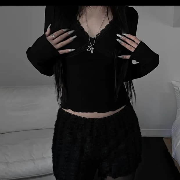 레이스 롱슬리브