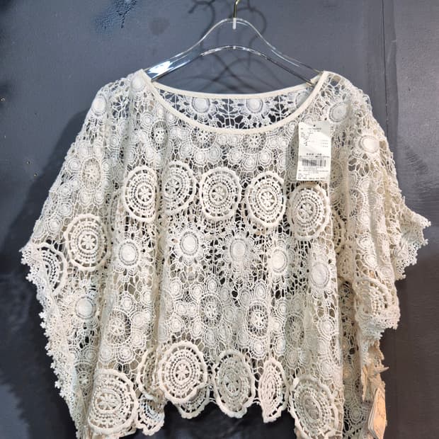 earth music&ecology 레이스 블라우스 Free