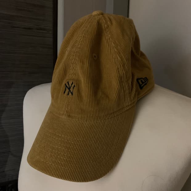 뉴에라 코듀로이 볼캡 (택포)