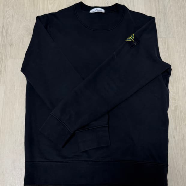 스톤아일랜드 맨투맨 L 블랙