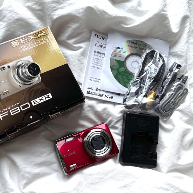 후지필름 파인픽스 F80EXR 🍒