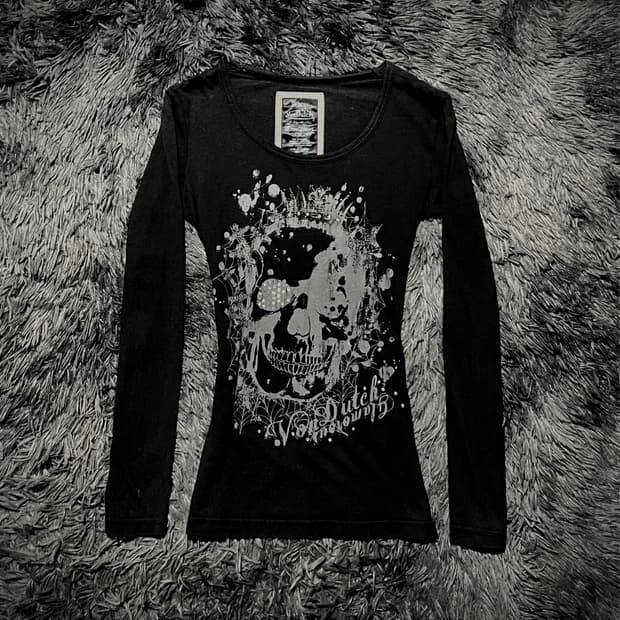 Von Dutch 고딕 레터링 스컬 프린팅 큐빅 블랙 롱슬리브