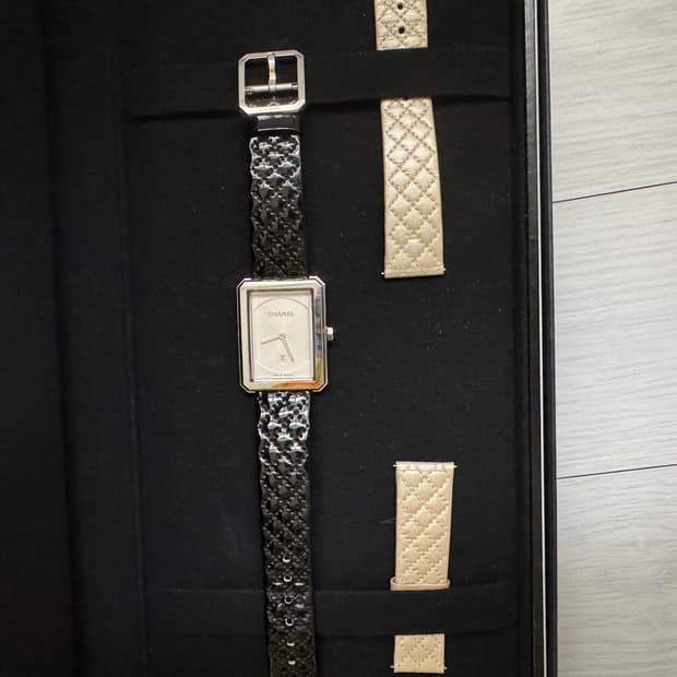 샤넬보이프렌드 미디움 시계 판매