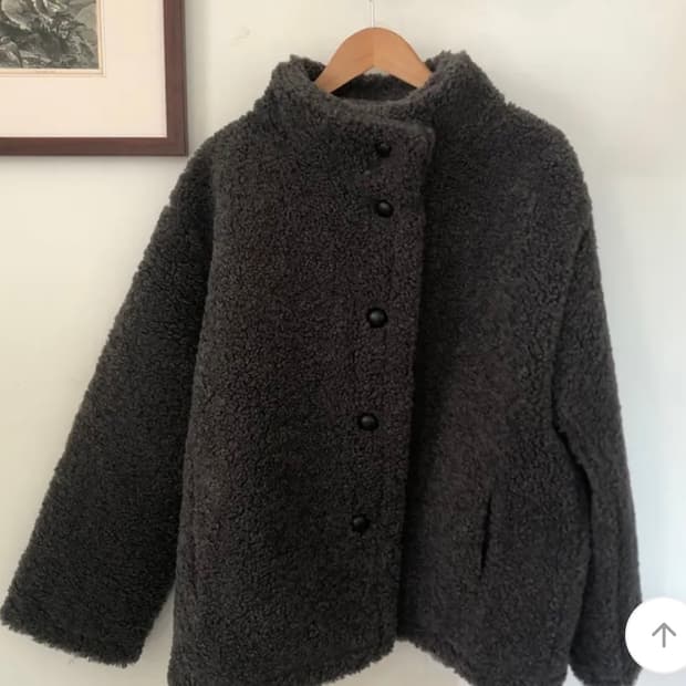 뽀글이 하이넥 오버핏 하프코트