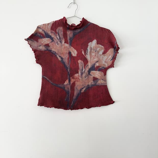 Peony bloom pleats / red