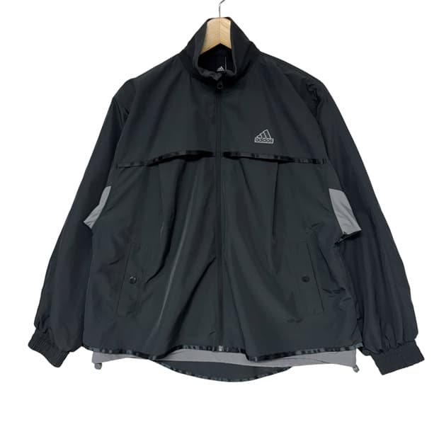 아디다스 로고 바람막이 자켓