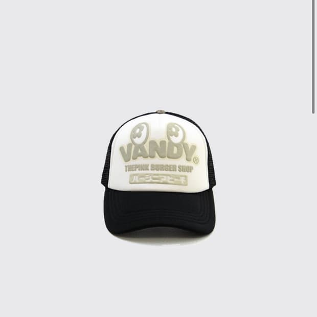 [반디더핑크]  EYE LOGO TRUCKER HAT BLACK