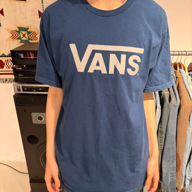 Vans 클래식 로고 블루 반팔 티셔츠